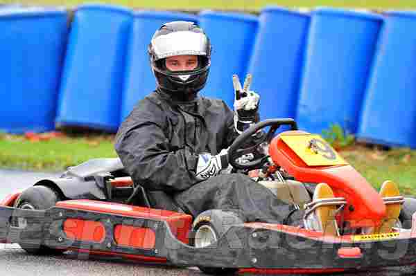 Agrandir la Photo 2009 - Foray Brother's Race Kart - Acte II - Circuit Beltoise Racing Kart - Trappes